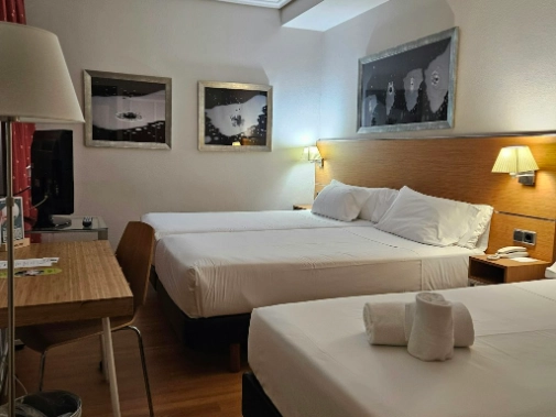 Habitaciones/Triple Room