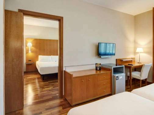 Habitaciones/Family Room