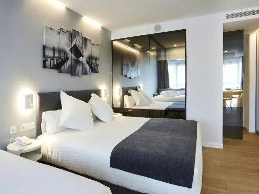 Habitaciones/Family Room