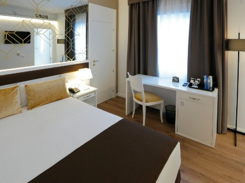 Habitaciones/Basic Single Room