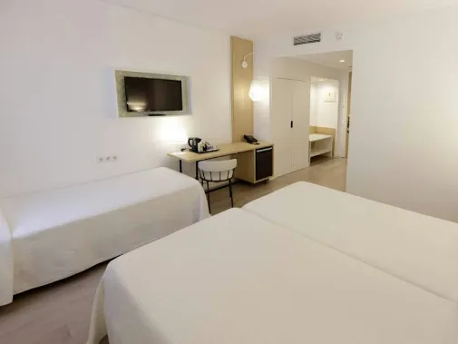 Habitaciones/Triple Room