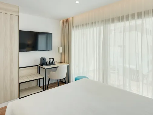 Habitaciones/Superior Single Room Lateral Sea View with Terrace