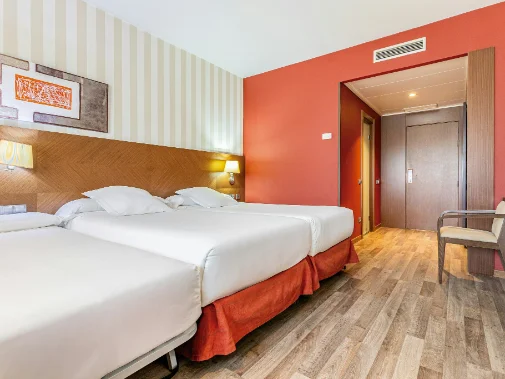 Habitaciones/Triple Room Habitaciones/Triple Room