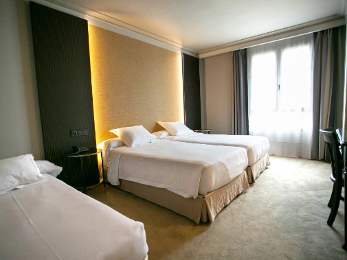 Habitaciones/Double Room with Extra Bed