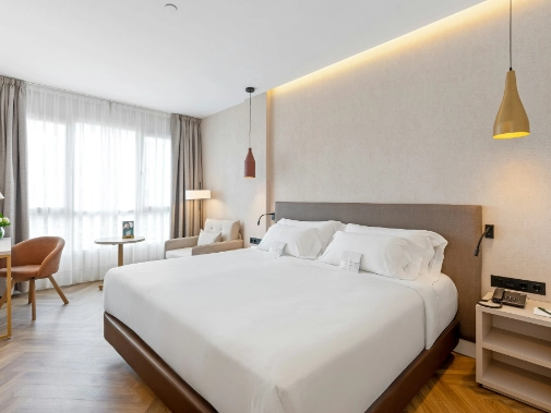 Habitaciones/Classic Room with Balcony