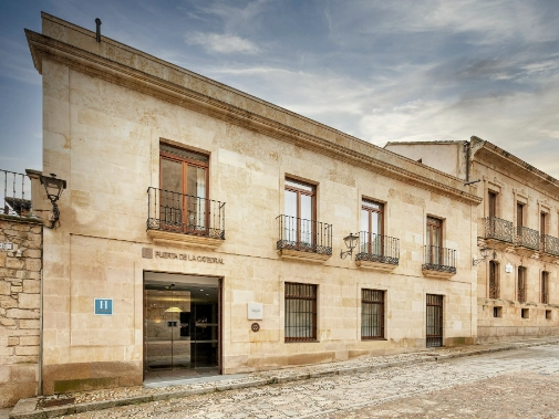 Habitaciones/Classic Vistas Catedral