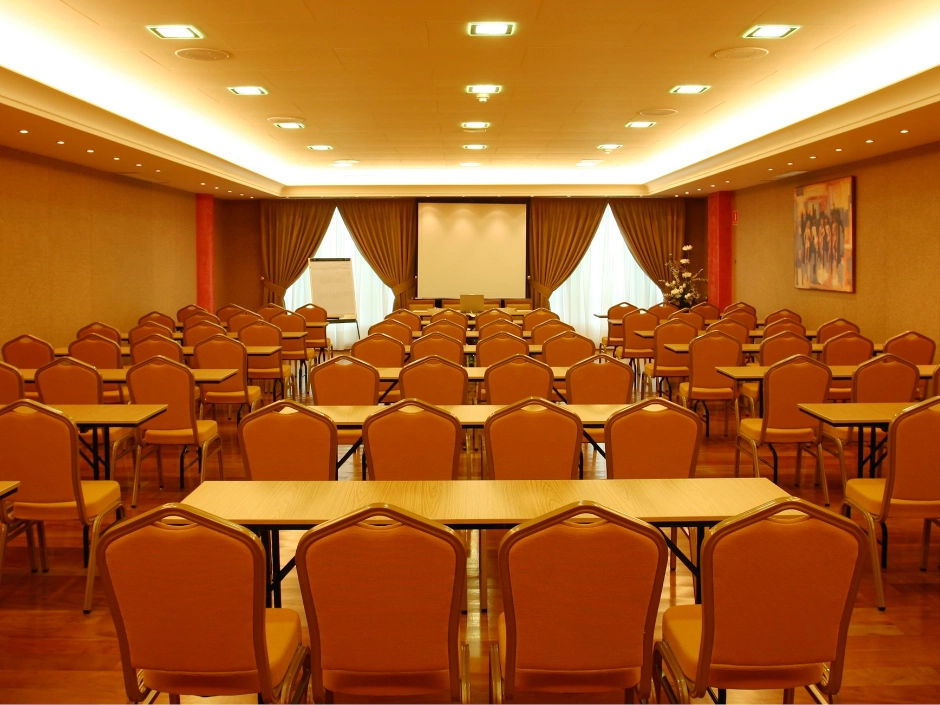 Salas/Puerta de Granada