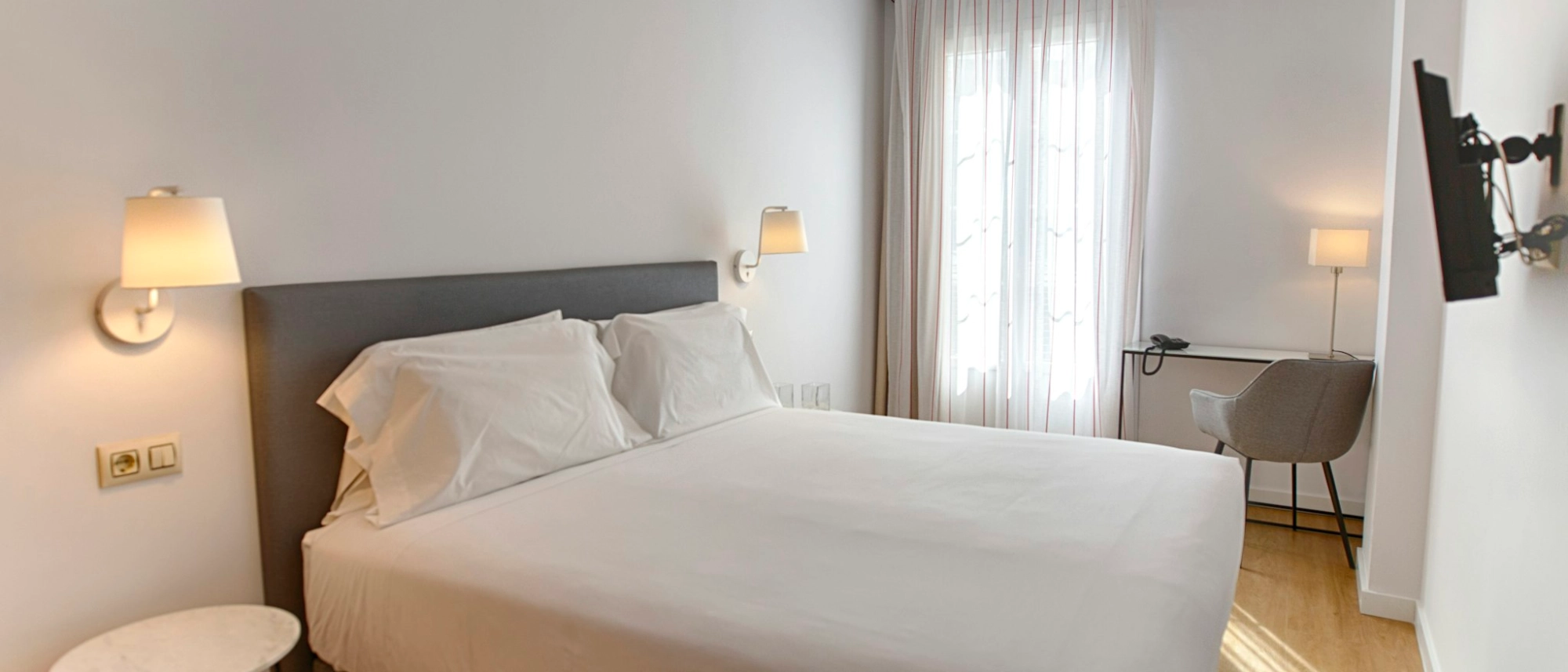 Habitaciones/Superior Double City View